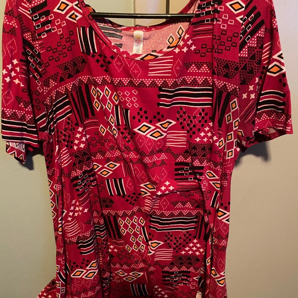 Lula Roe shirt
